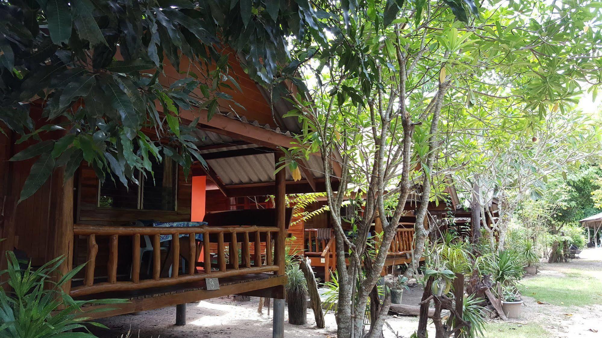 Pasai Beach Lodge Ko Yao Noi Extérieur photo